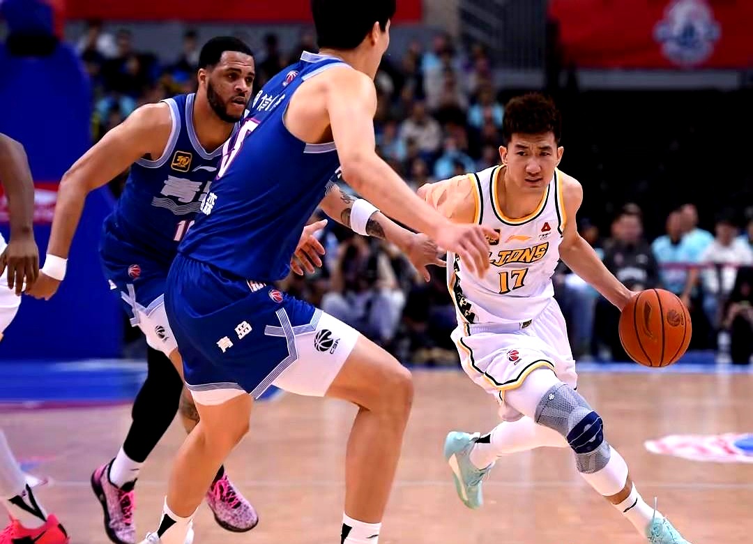 清晨辽宁本钢造点机会——NBA总决赛节点到来；底气十足；身体对抗强度拉满的简单介绍